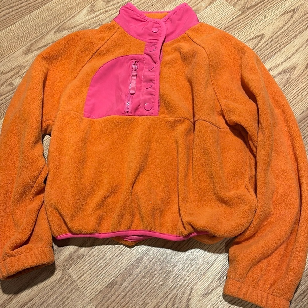 🔴 Hippie Rose Pullover- button down with small zipper- pink and orange- small